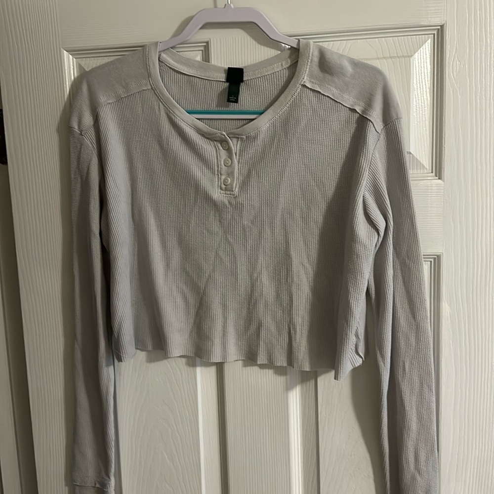 Wild Fable Women’s L Gray Crop Tee Longsleeve